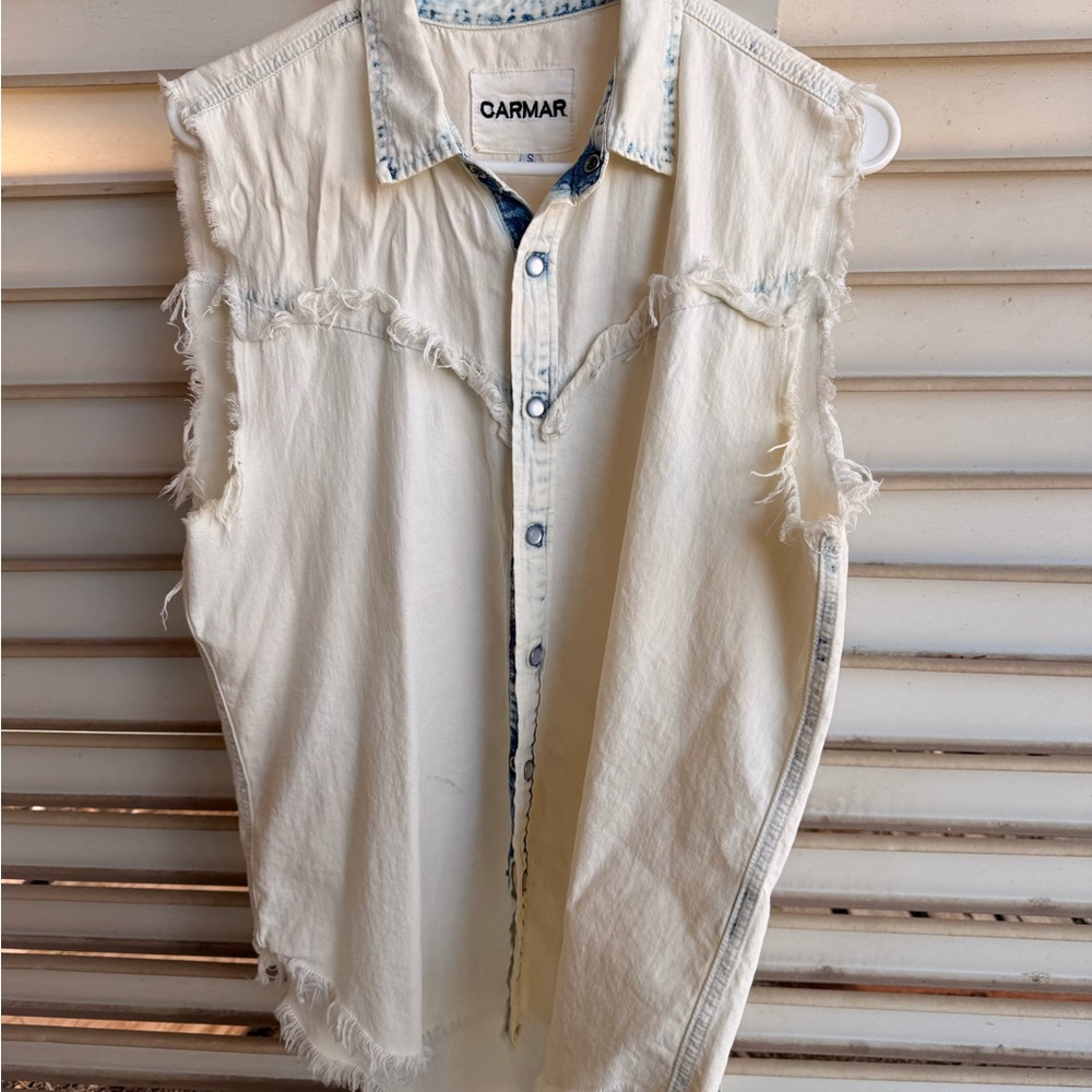 Garmar Sleeveless Frayed Denim Shirt
